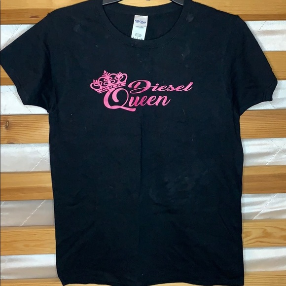 Gildan Tops - Diesel Queen t-shirt